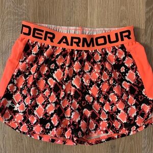 Under Armour Girl's Size YMD (10-12) Bright Orange Patterned Athletic Shorts